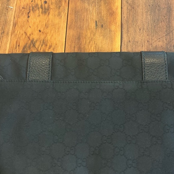 Gucci crossbody or bumbag - Picture 5 of 8